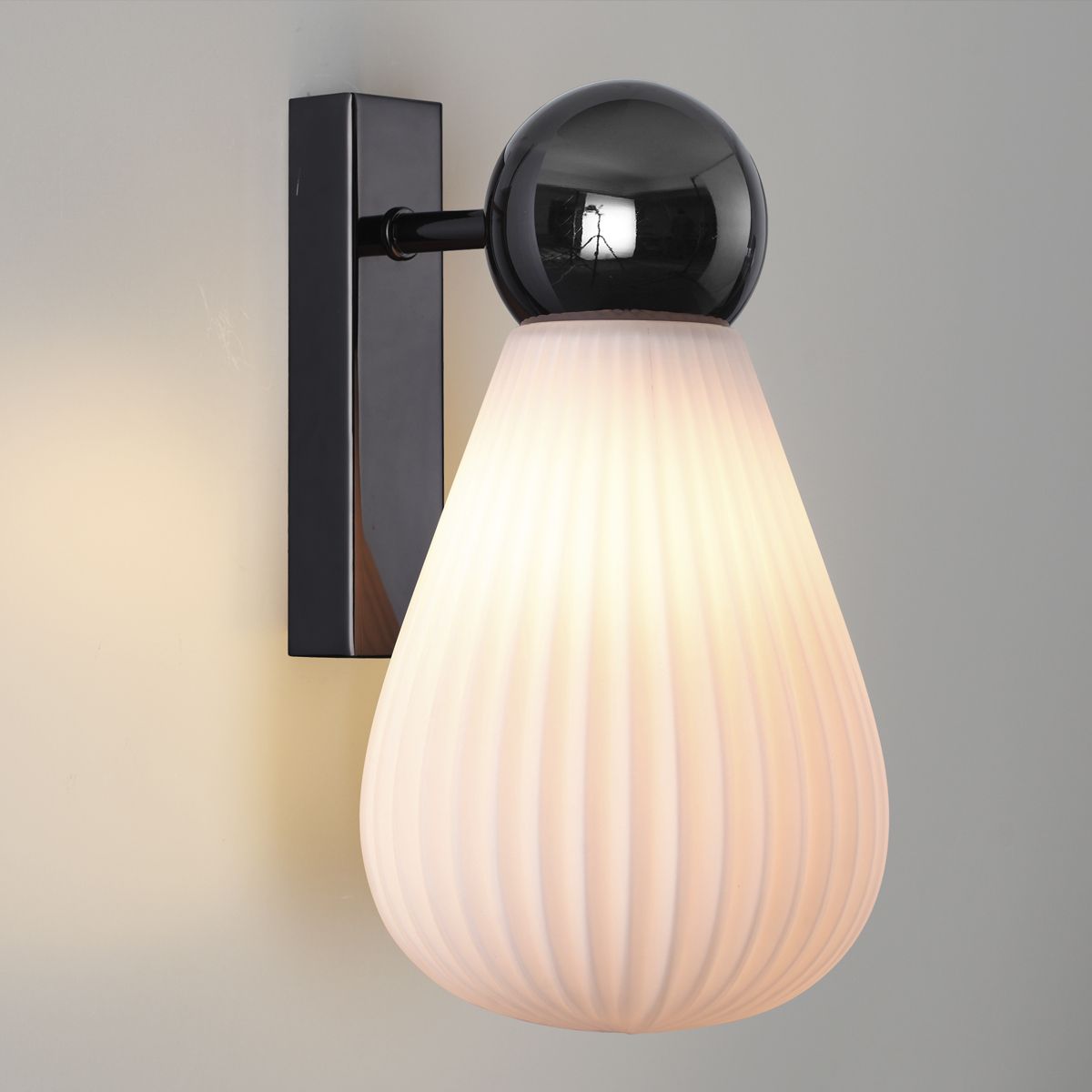 Бра Odeon Light Exclusive Elica 5418/1W