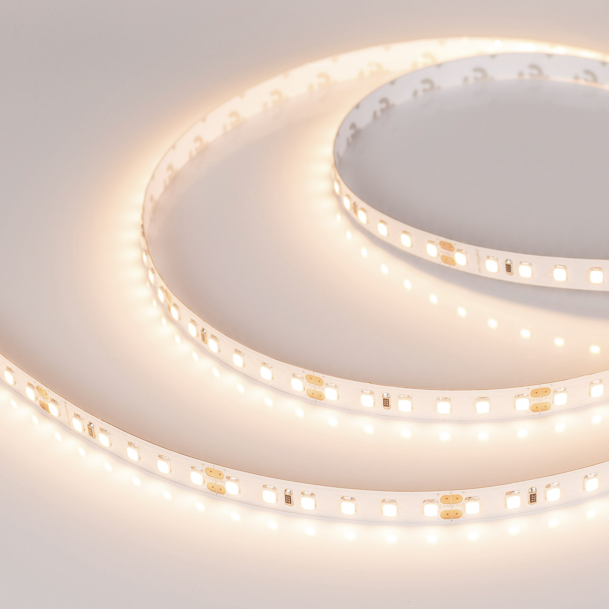 Светодиодная лента Arlight 14,4W/m 120LED/m 2835 Warm3000 8mm 24V 5M IP20 020393(2)