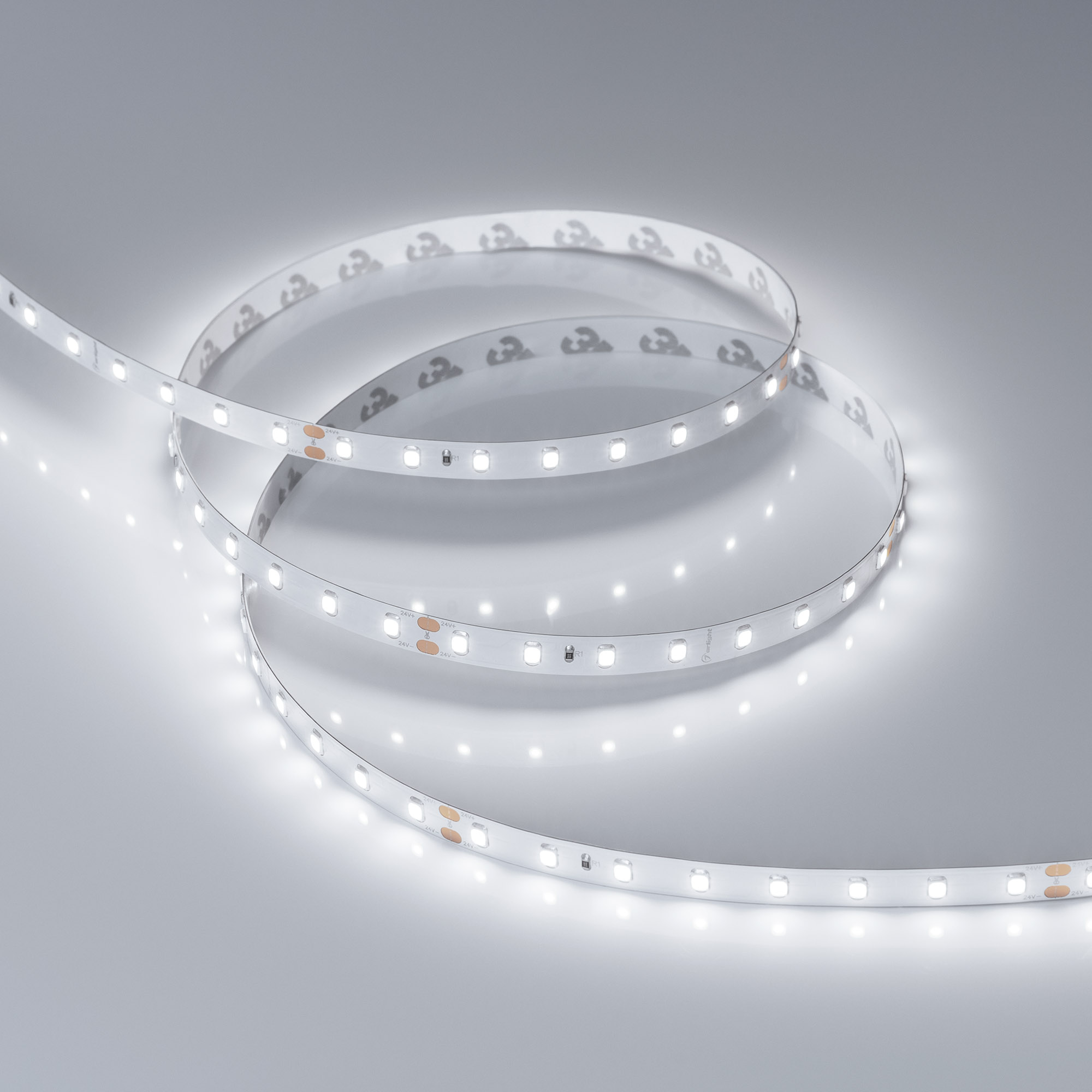 Светодиодная лента Arlight 6W/m 80Led/m 2835 White6000 8mm 24V 5M IP20 024509(2)