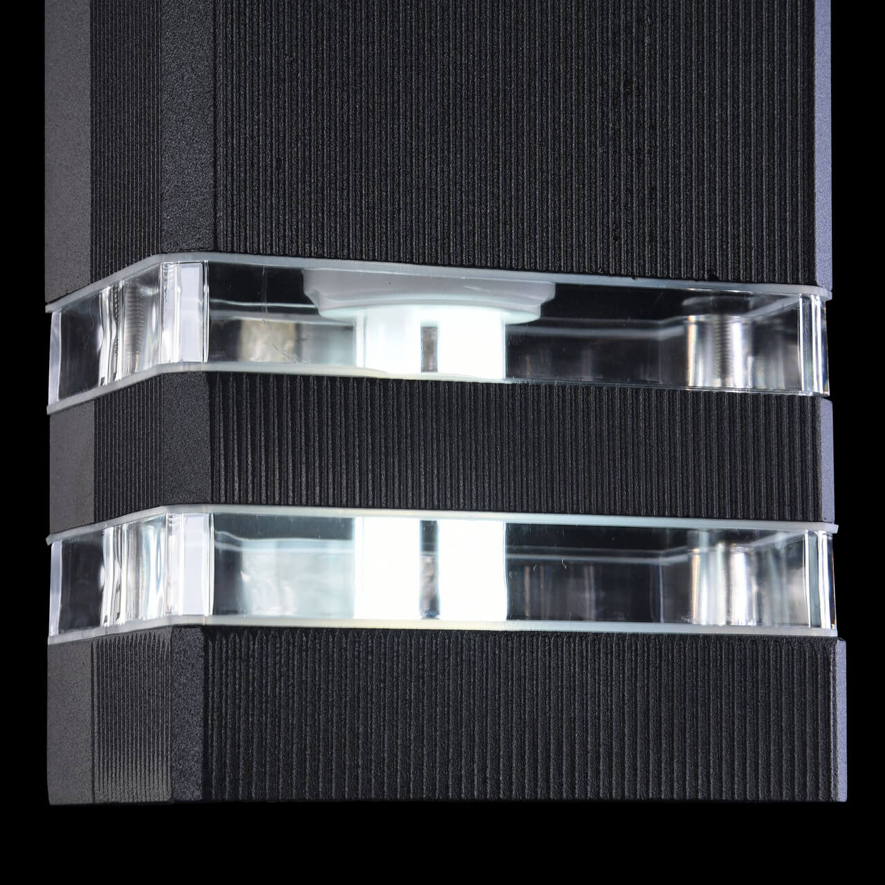 Настенный светильник Maytoni Unter den Linden O578WL-02B