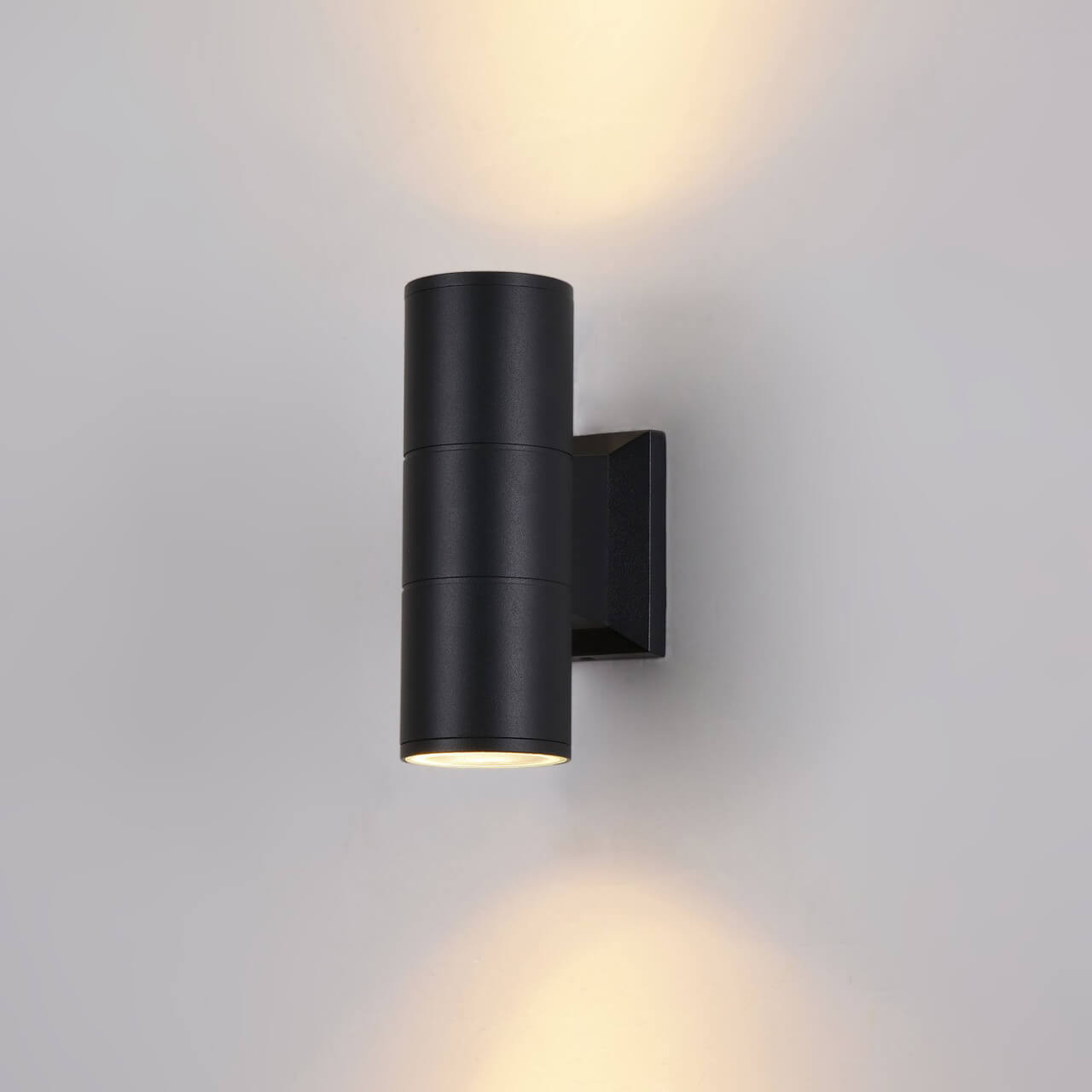 Настенный светильник Maytoni Bowery O574WL-02B
