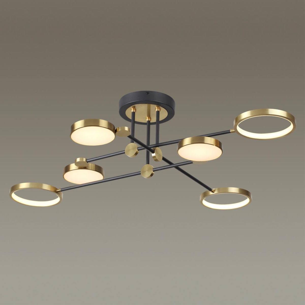Потолочная светодиодная люстра Odeon Light Denzel 4320/60CL