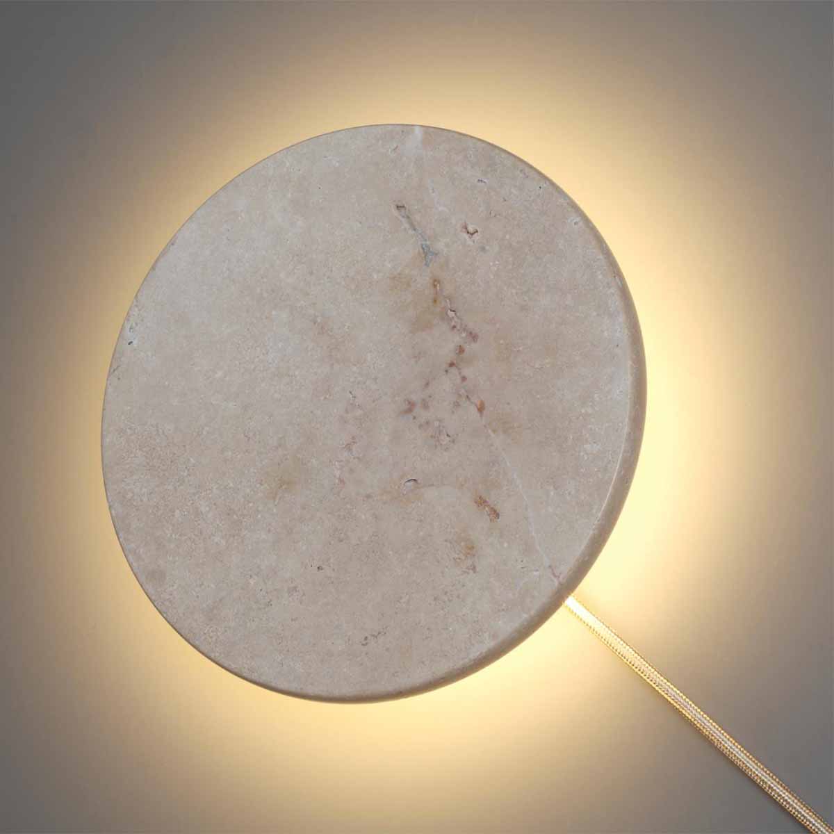 Настенный светодиодный светильник Odeon Light Travertino 6625/25WL