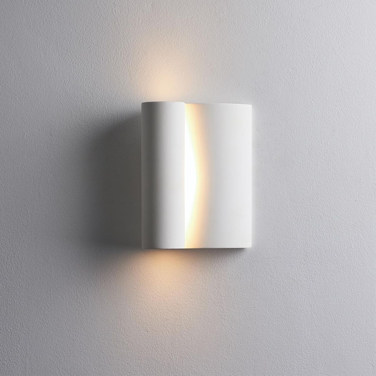 Настенный светодиодный светильник Odeon Light Runo 7014/3WL