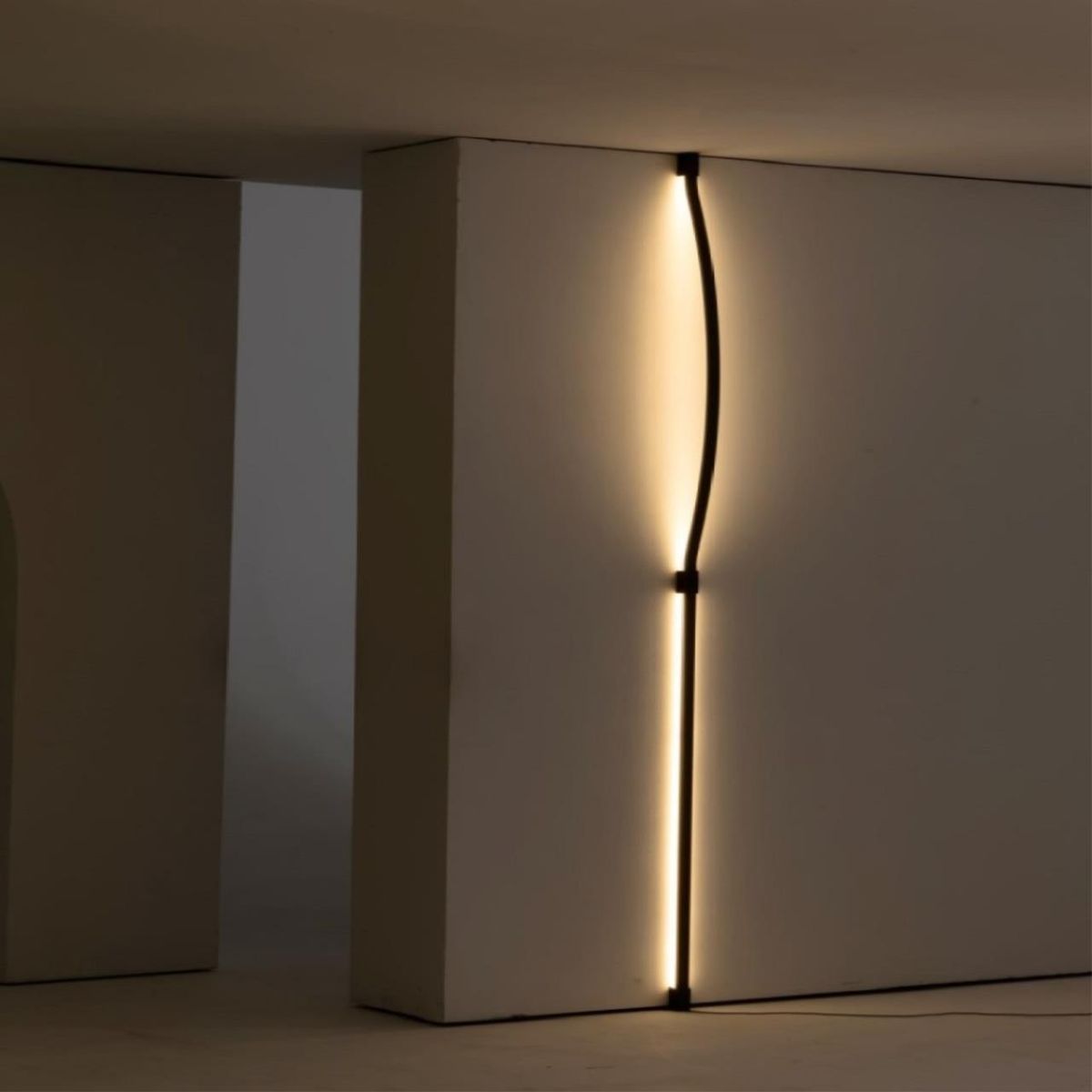Настенный светодиодный светильник Odeon Light Fino 7006/150